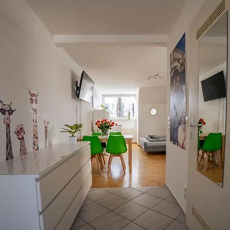 Charlotte Sonnenschein *