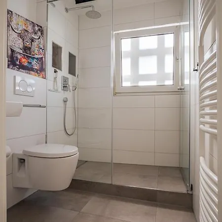 Charlotte Sonnenschein