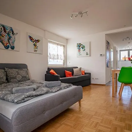 Charlotte Sonnenschein Apartment