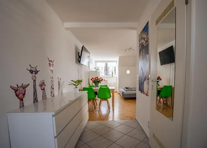 Charlotte Sonnenschein *